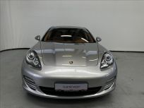 Porsche Panamera 4.8 4S.