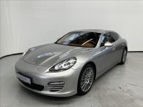 Porsche Panamera 4.8 4S.