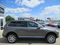 Volkswagen Touareg 3.0 TDI V6  6AT 4Motion