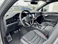 Volkswagen Touareg 3.0 TDI 4M R-line