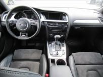 Audi A4 2.0 TDI S-line 7Stronic Quattro