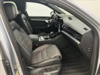 Volkswagen Touareg 3.0 R-Line TDI  Tiptronic