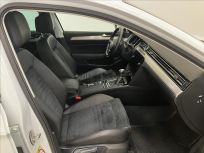 Volkswagen Passat 2.0 TDI R-line  7DSG