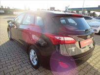 Hyundai i30 1.6 GDI Trikolor